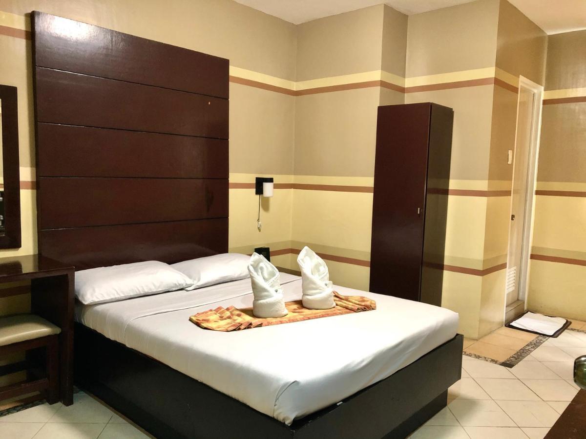 Sampaguita Suites Jrg 宿务 外观 照片